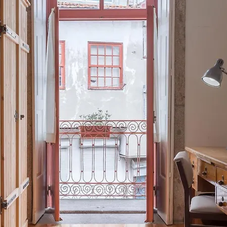 ゲストハウス ザ ポエツ ポルト